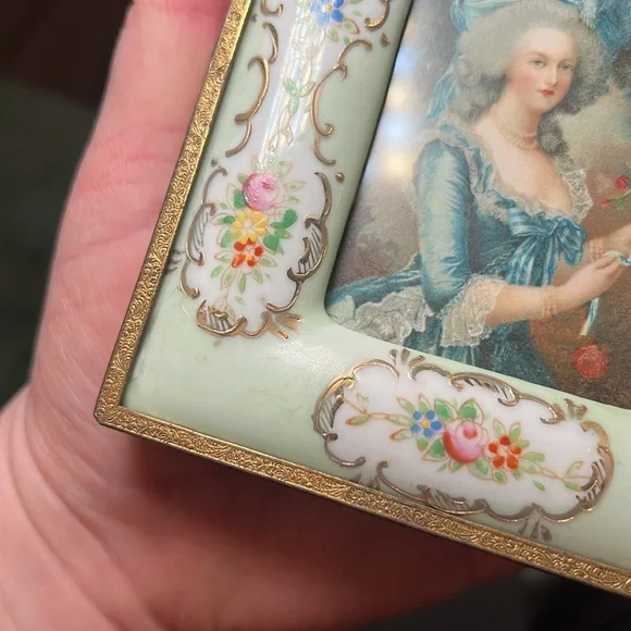 Antique French Gilt Marie Antoinette Portrait Handpainted Porcelain Wall Art - Picture 11 of 13